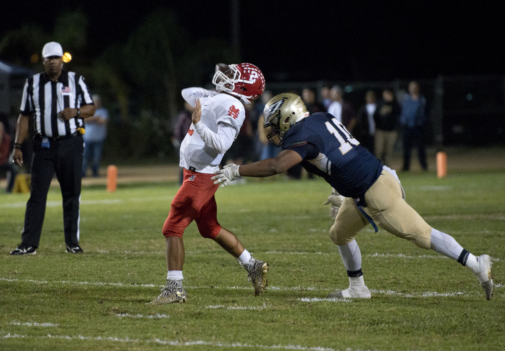 SantaMariaatSouthElMonteFootball.1124.20.JPG